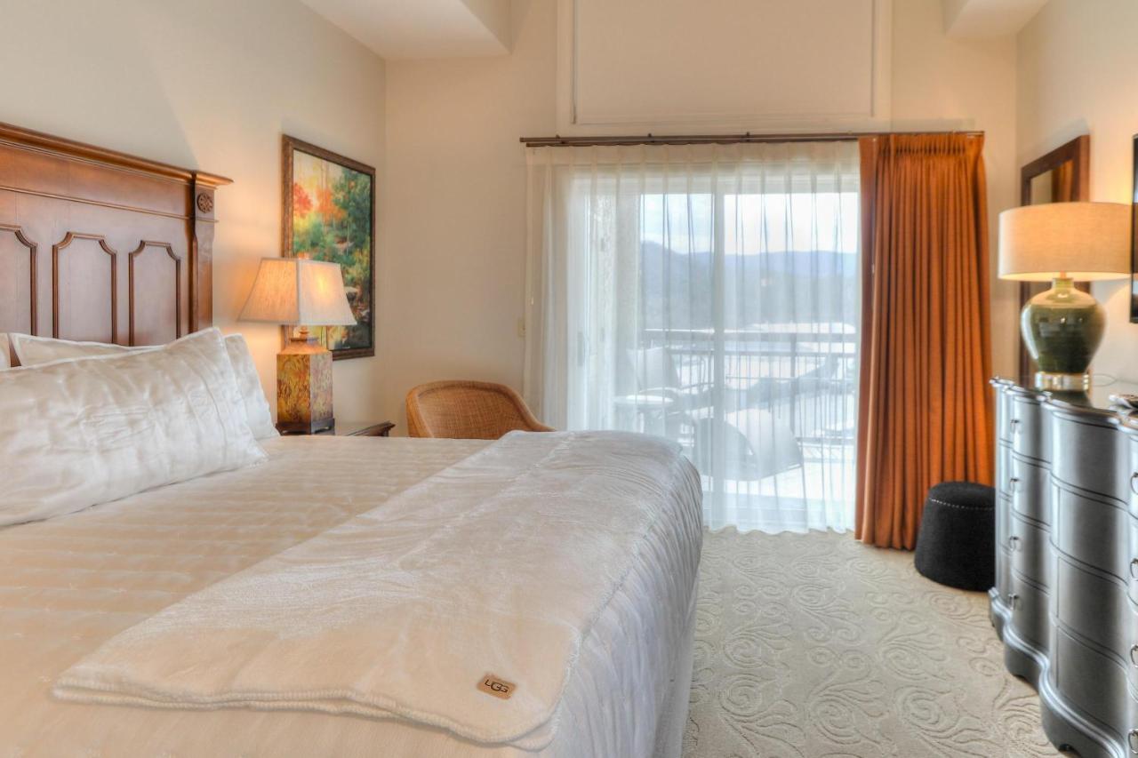 Riverstone & Hotel 4*